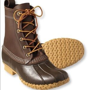 L.L. Bean Bean Boots Rare Dark Brown and Tan Lace-Up Boots Size 8